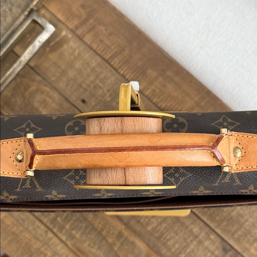 Louis Vuitton Monogram Robusto 1 Briefcase - Picture 7 of 16